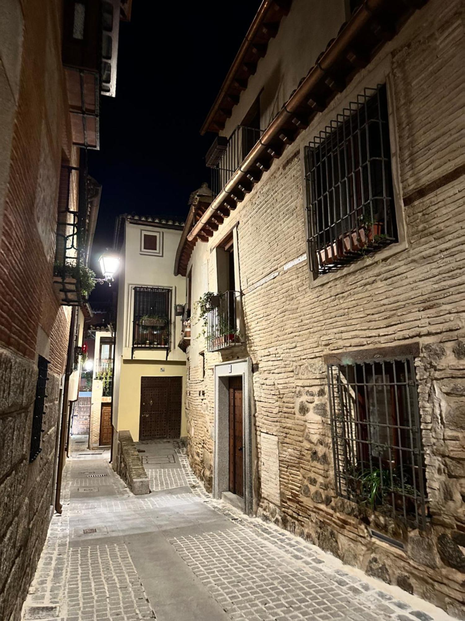 Apart. Palacio Canonigo 7 - Junto Catedral Толедо Екстериор снимка